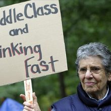 Are Low Interest Rates Destroying Australia’s Middle Class?